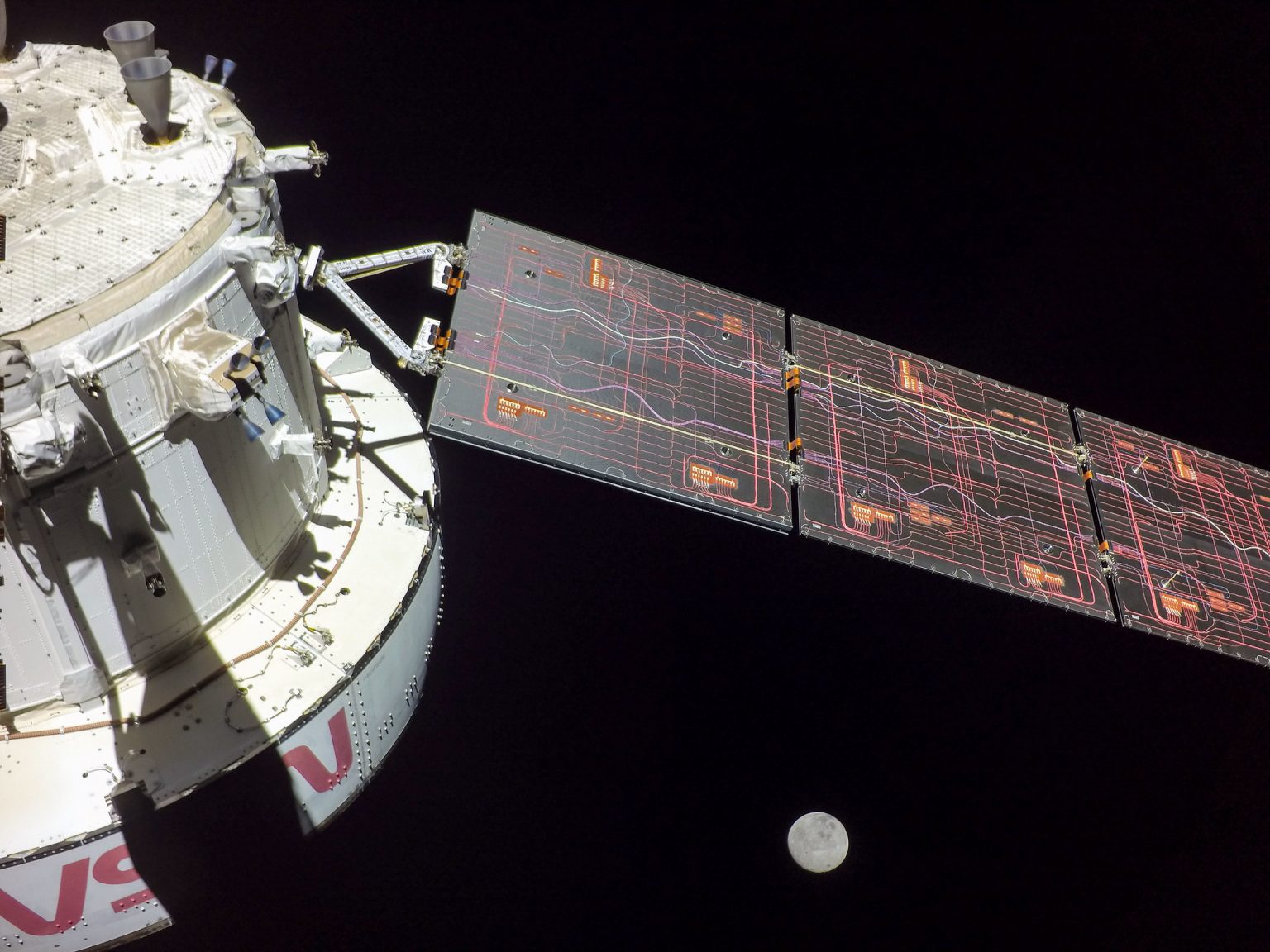 Red Wire Camera Redwire’s Camera Technology Enabling Stunning Imagery during Artemis I ...